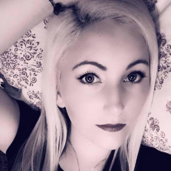 Meet your Posher, Lacye - Picture 1 of 1